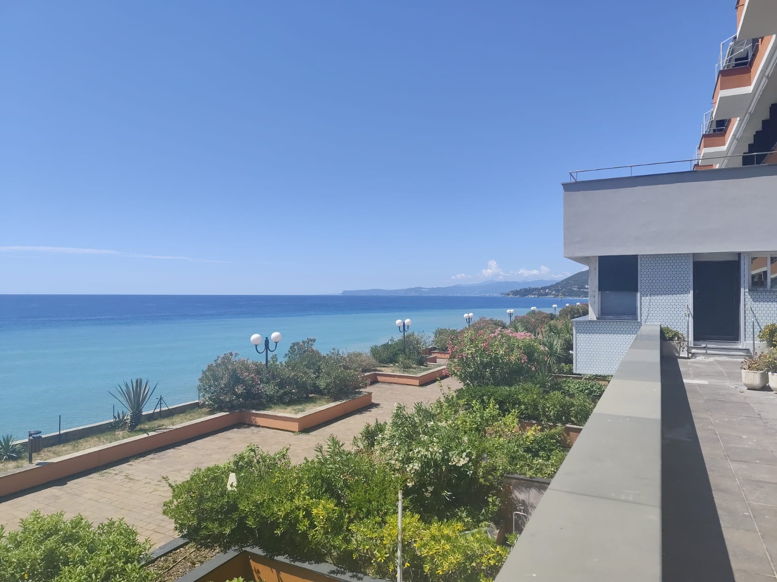 7077938e-8126-42cf-884c-d3a21d52811c